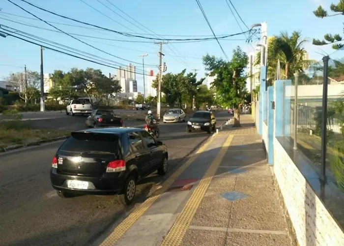 Flats Em Ponta Negra, 1 E 2 Qtos
